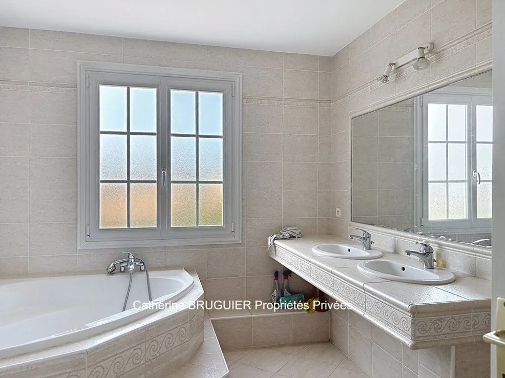 Bagni - Luxury Villa with Pool in Périgny