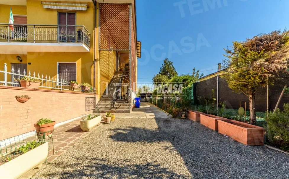 Esterno - Quadrilocale with Private Garden in Soliera