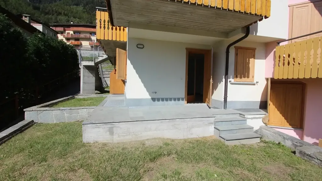 Välivaade - Apartment with Panoramic View in Valmalenco