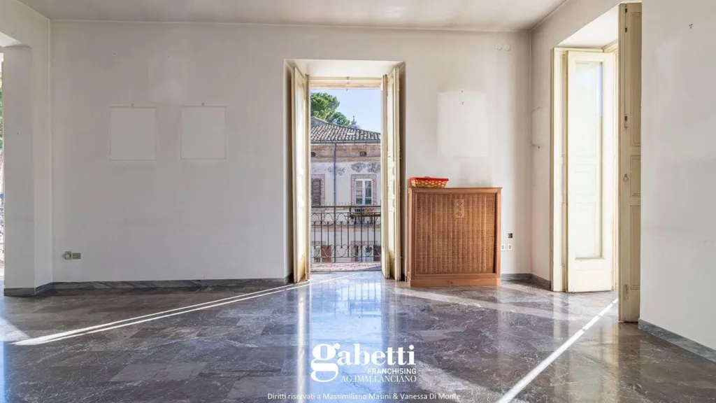 Toad - Historic Apartment with Balcony in Lanciano
