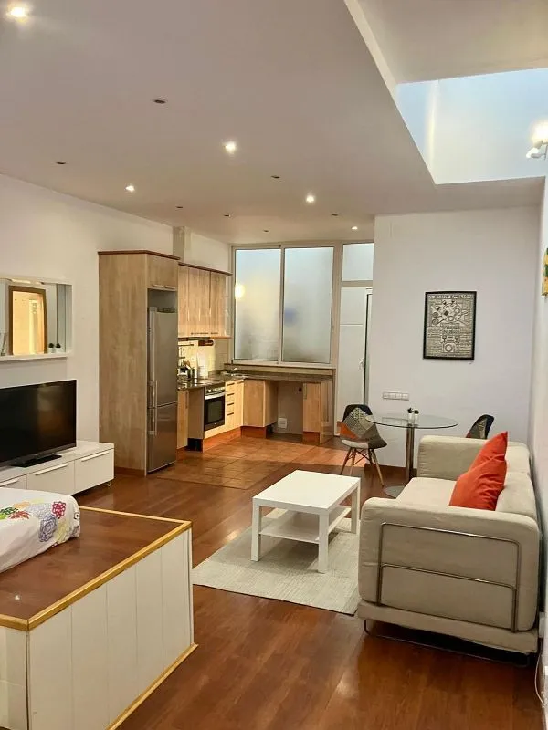 Soggiorno - Modernised Studio with Terrace in Poble Sec, Barcelona