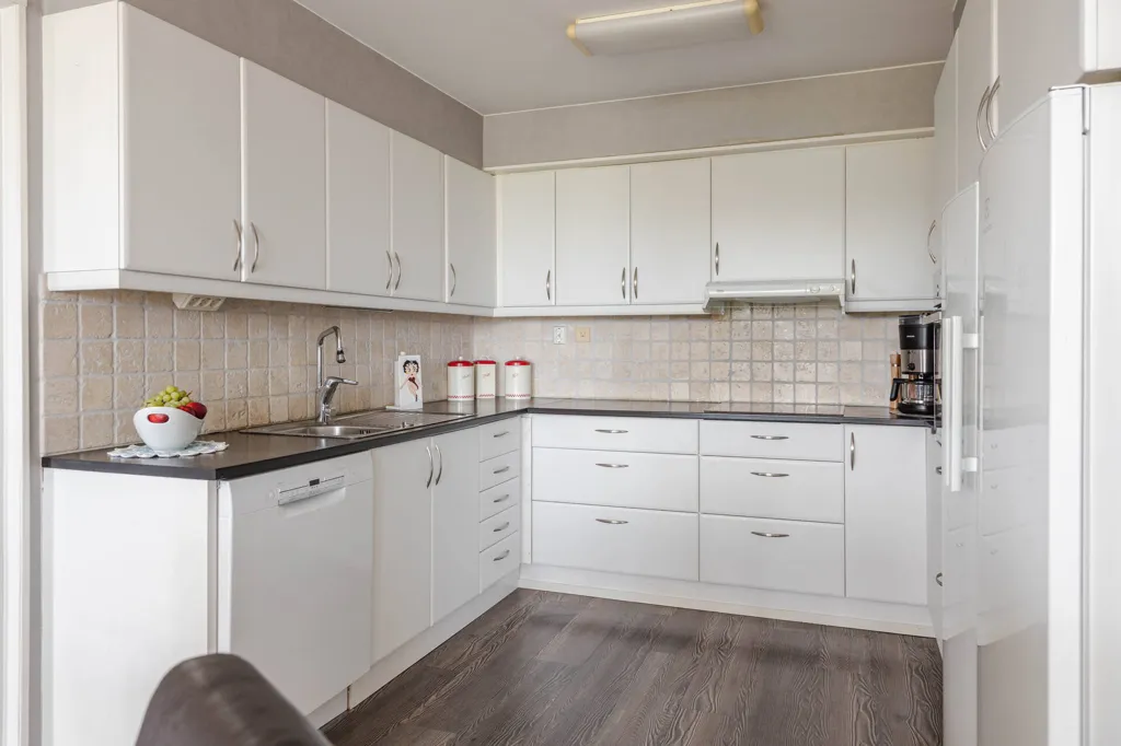 Cuisine - Modern Flat with Balcony in Västerås
