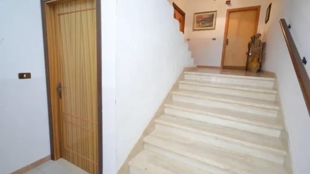 Rooms - Multi-Unit Building with Panoramic View in Cariati