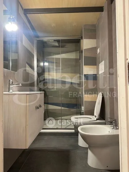 Salles de bain - Fully Furnished Flat with Balcony in Avellino