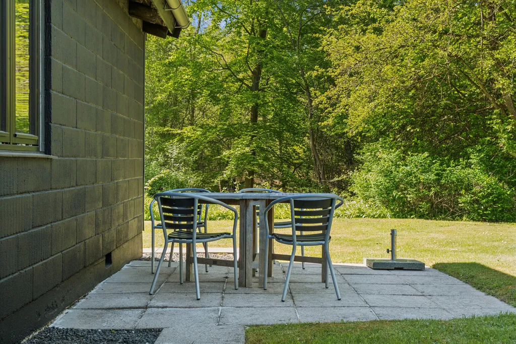 Terrass - Holiday Home with Private Lake in Skuldelev