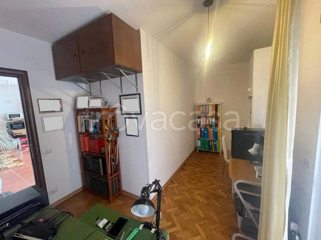 Kabinet - Rear-Accessed Apartment with Garden in Perugia