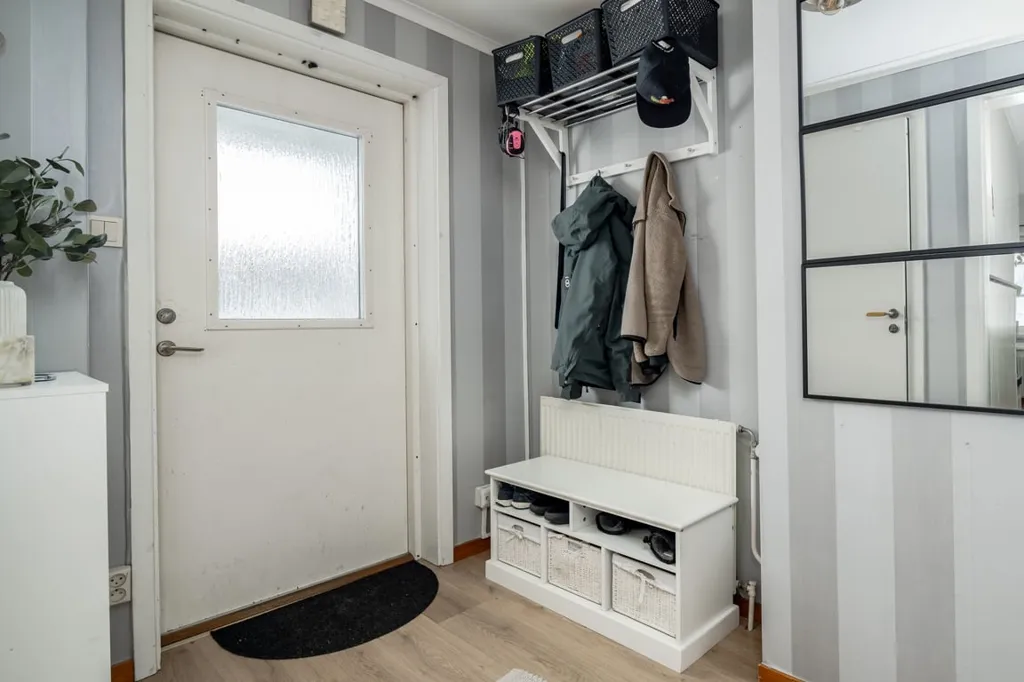Ingresso - Stable Rental Property with 16 Units and Garage