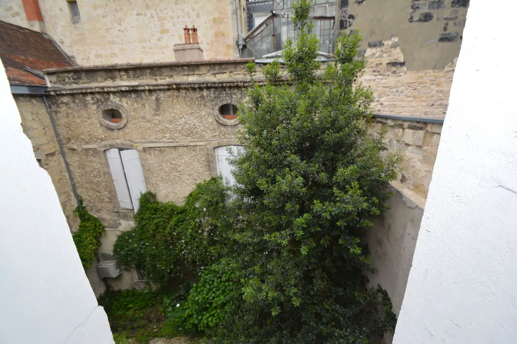 Aed - Studio with Stone Building in Nice