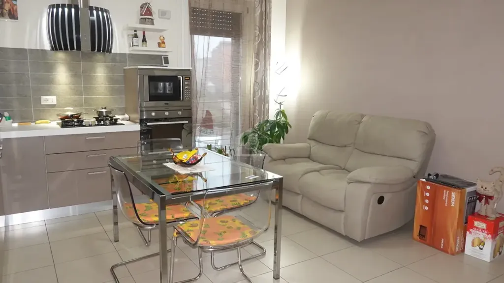 Cuisine - Trilocale with Balcony in Suzzara