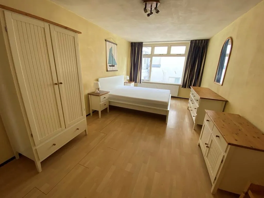 Chambres - Monumental Canal-View Apartment in Amsterdam