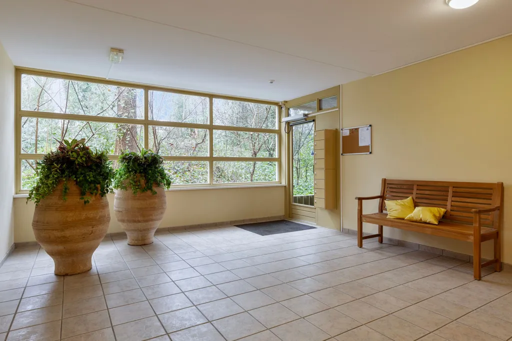 Esik - Penthouse with Three Balconies in Rolde Centre