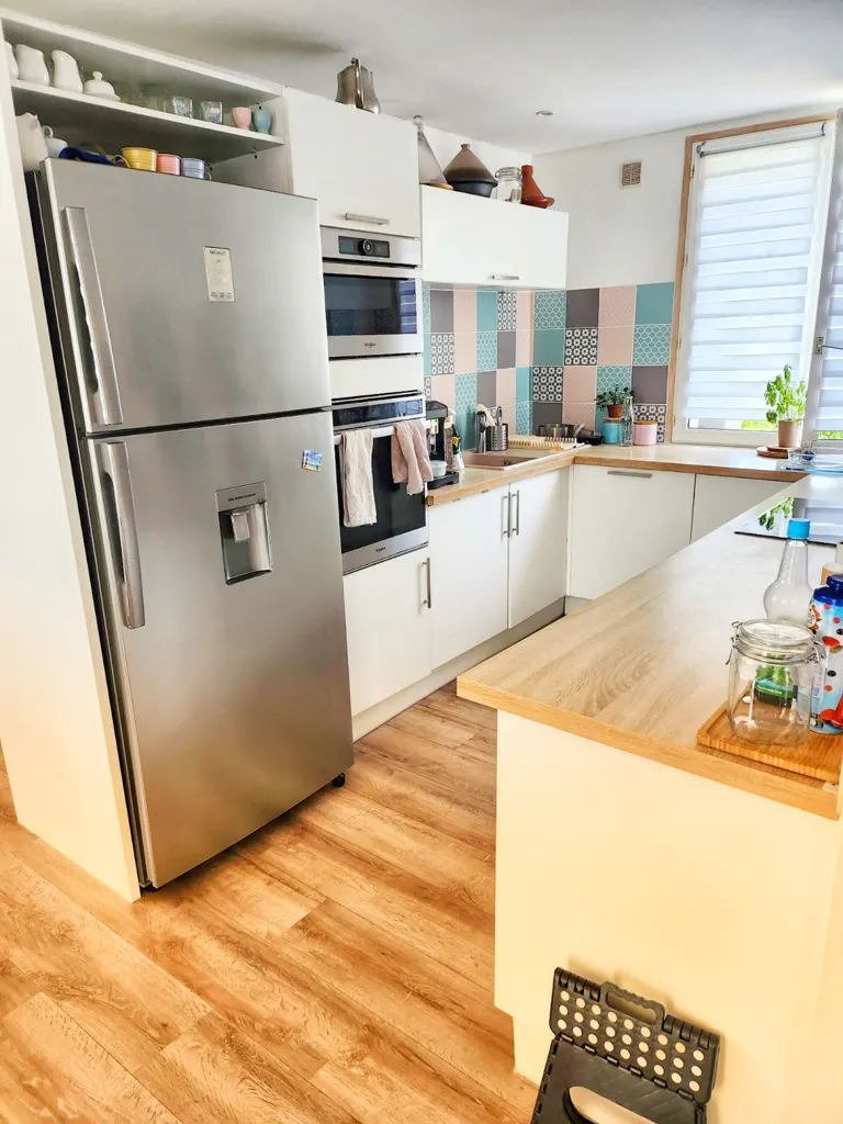 Köök - Renovated Villa with Large Garden in Limay