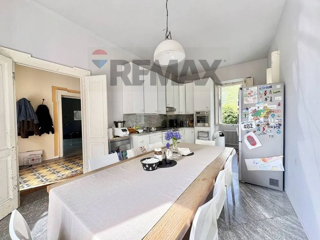 Esszimmer - Historic Villa with Private Garden in Mergozzo