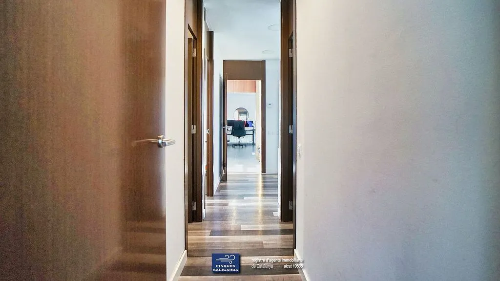 hallway_entrance