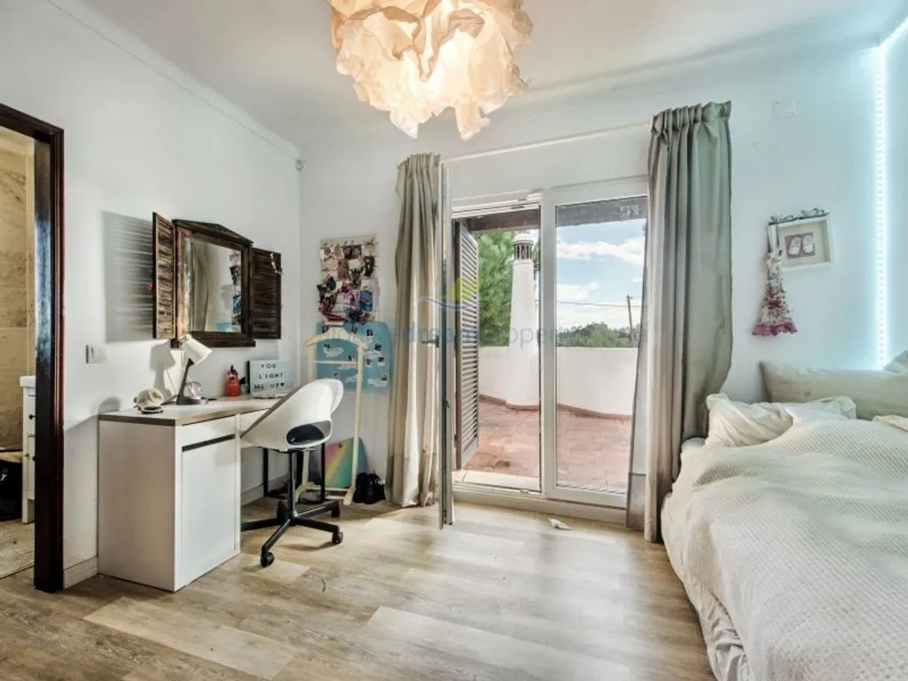 Magamistoad - Luxury Villa with Pool in Porches, Lagoa