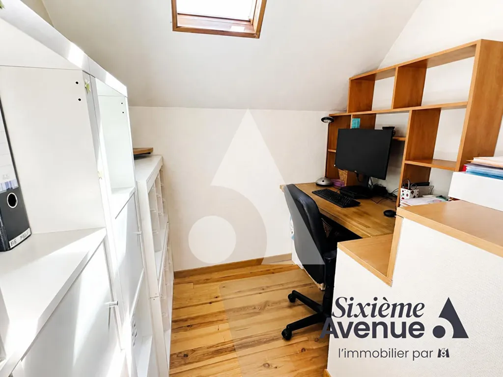 Bureau - Maison avec terrasse et jardin à Lardy