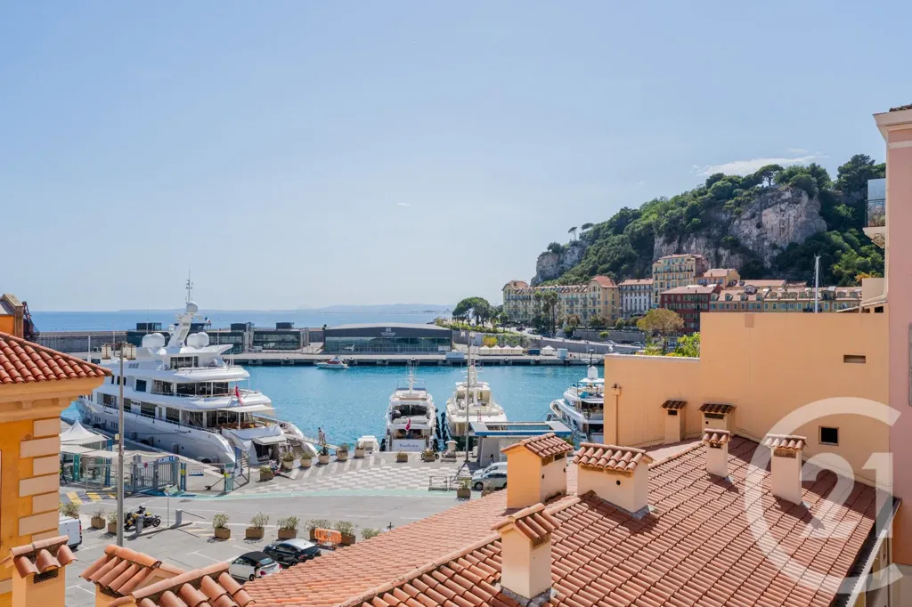 Terrazza - Bright 2-Bedroom Apartment with Balcony in Nice Port