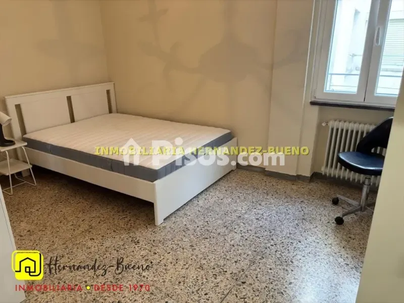 Magamistoad - Student-Friendly Flat with Balcony in Semicentro