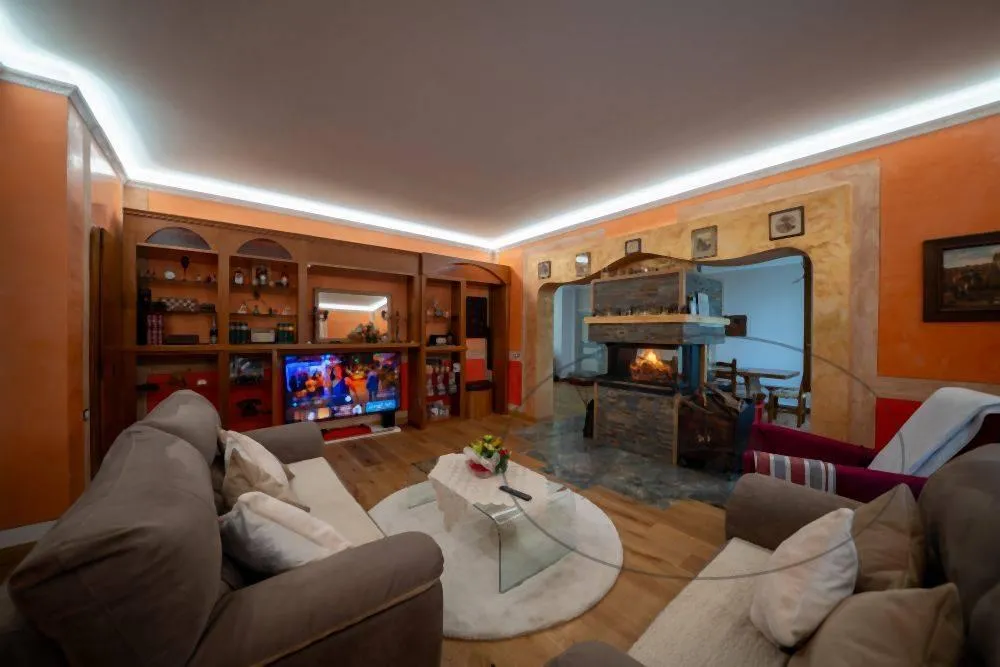 Elutuba - Rustic Villa with Garden in Figline Valdarno