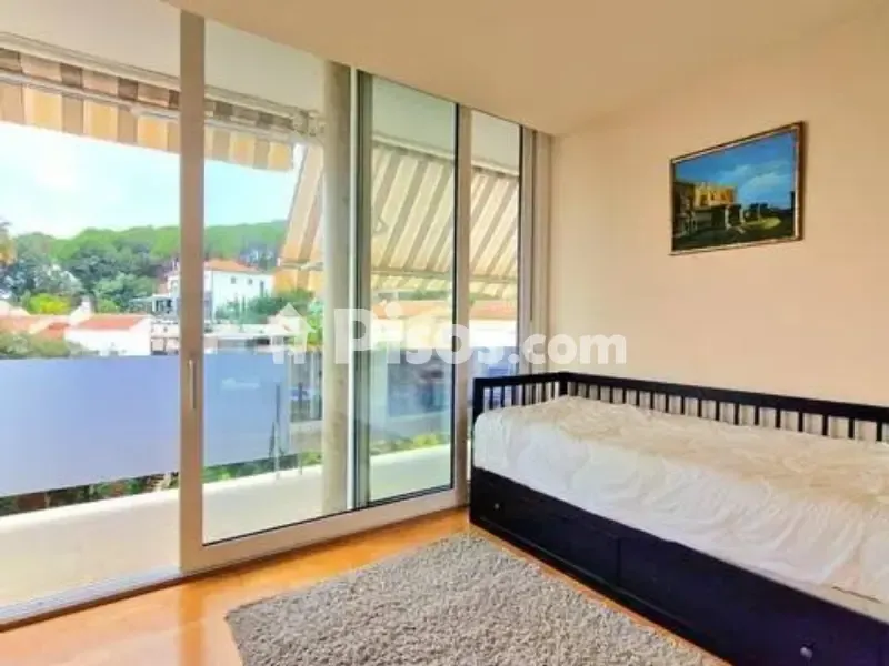 Chambres - Villa with Pool on Avinguda del Mediterrani