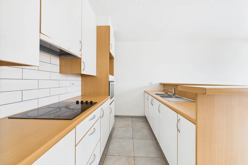 Köök - Modern Apartment with Balcony in Rekkem