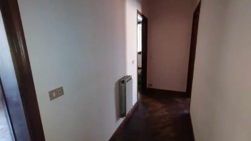 hallway_entrance