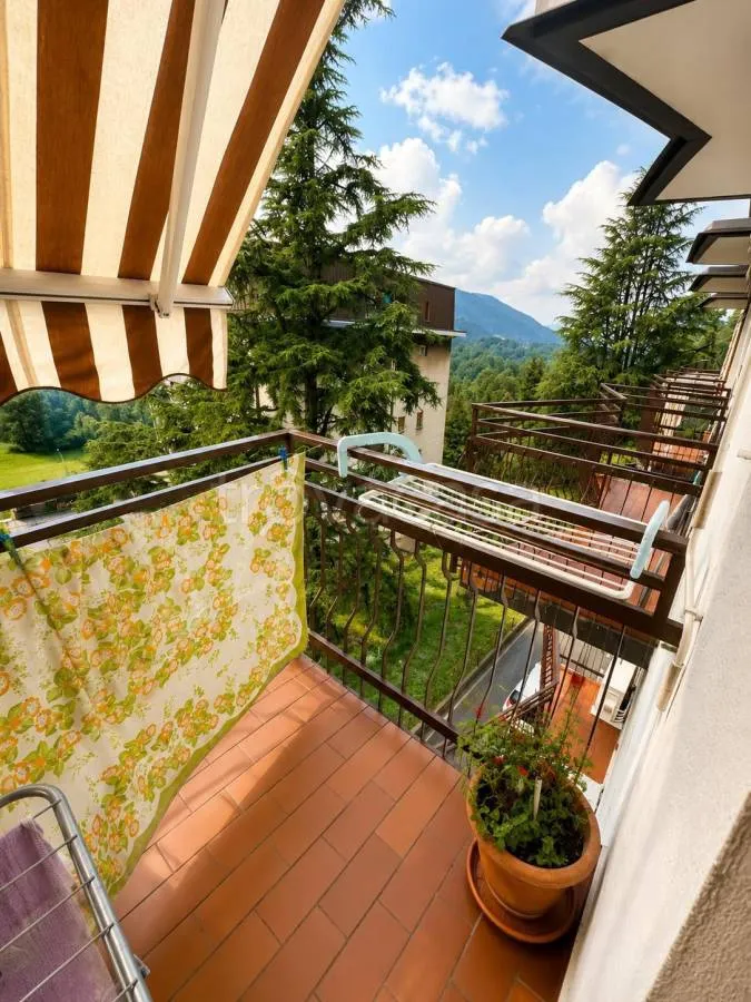 Balcon - Apartment with Balcony in Monte Marenzo