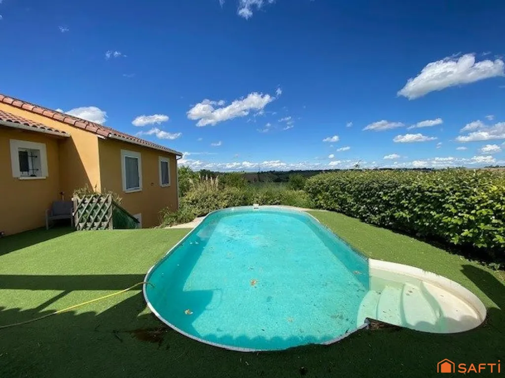 Piscine - Maison avec Piscine et Vue Dégagée à Lanta