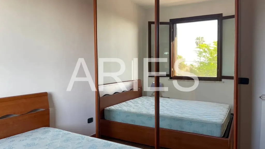 Magamistoad - Triplex with Balcony in Ardea, Largo Roma