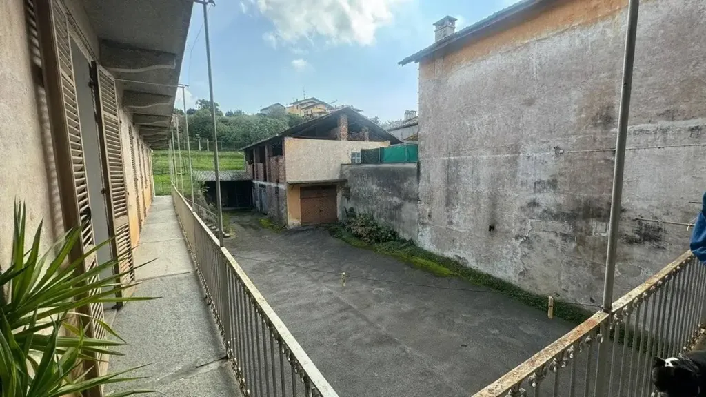 Jardin - Terraced House with Multiple Apartments in Brusnengo