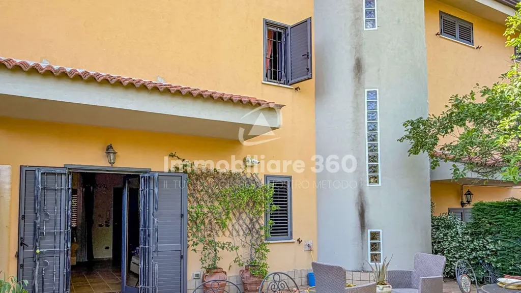 Terrazza - Arched Villa with Private Gardens in Rovito