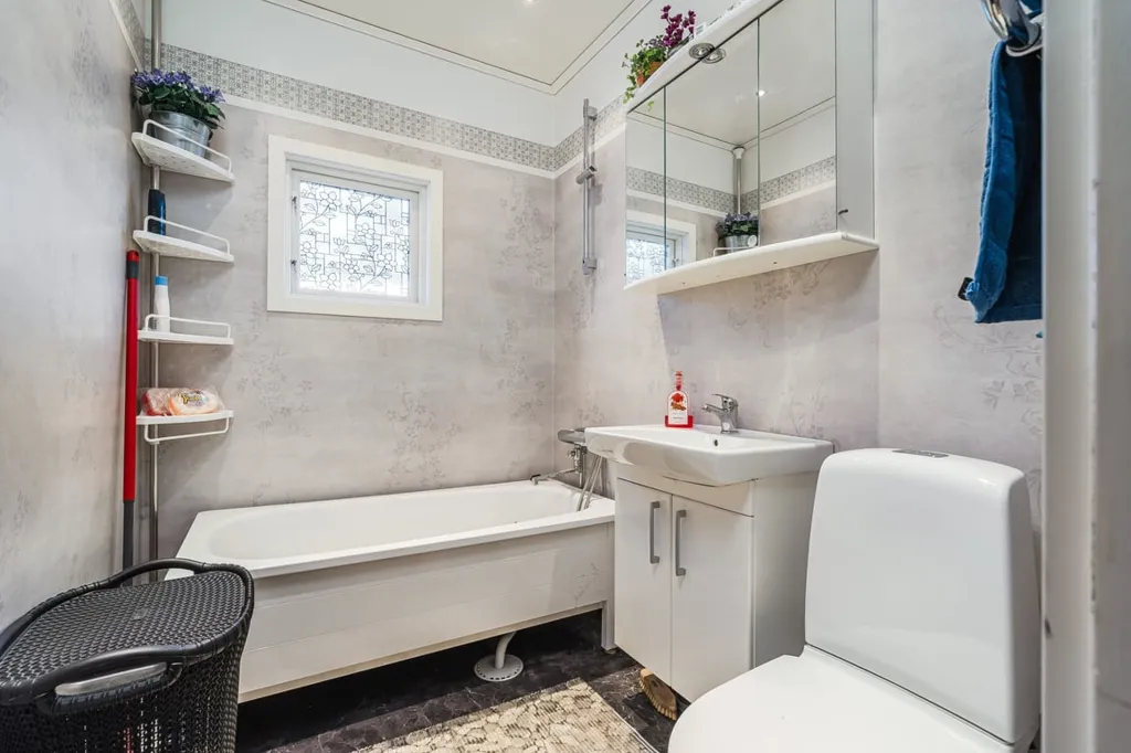 Bathrooms - 1-Plan Villa with Inglazed Terrace in Älvkarleby