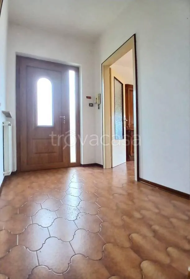 Esik - Independent Villa with Terrace in Gradisca d'Isonzo