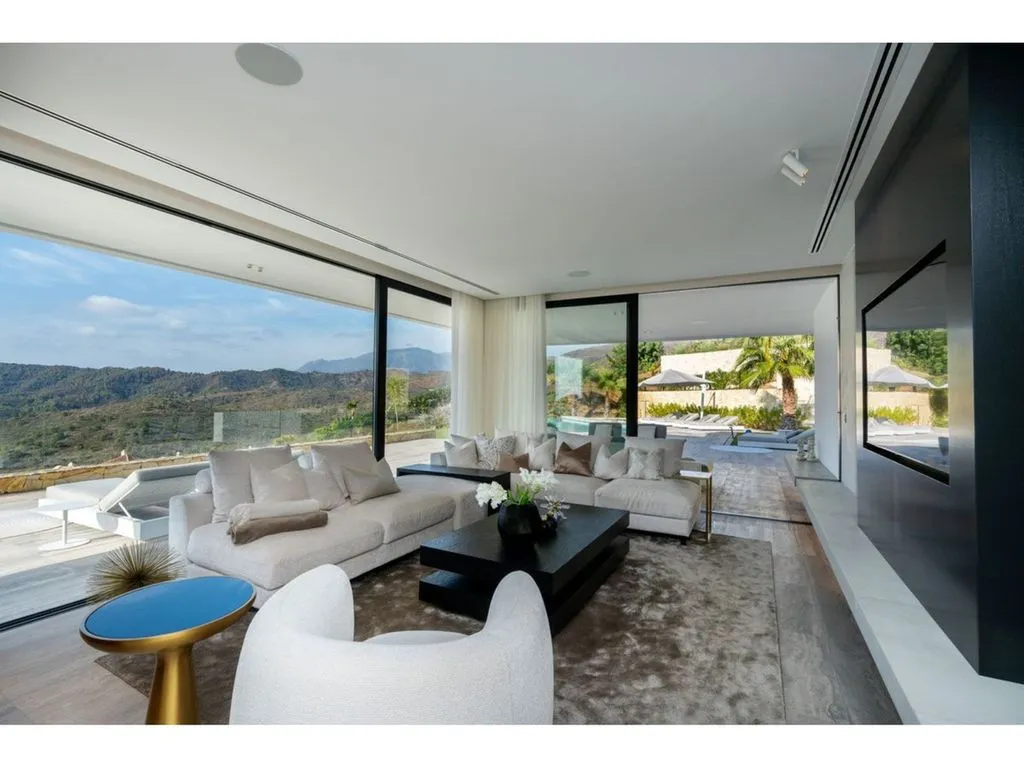 Elutuba - Luxury Villa with Sea Views in Benahavís