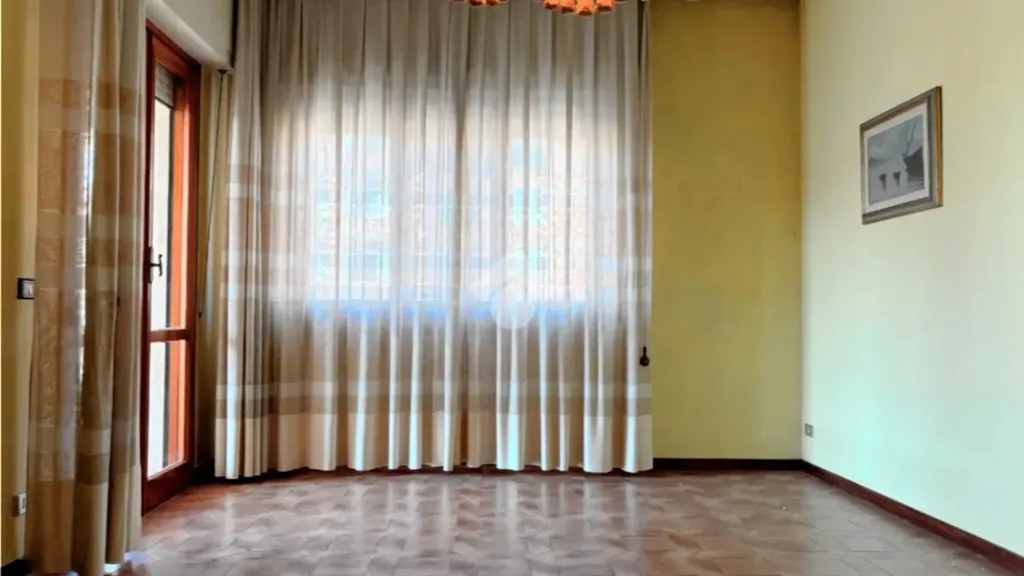hallway_entrance