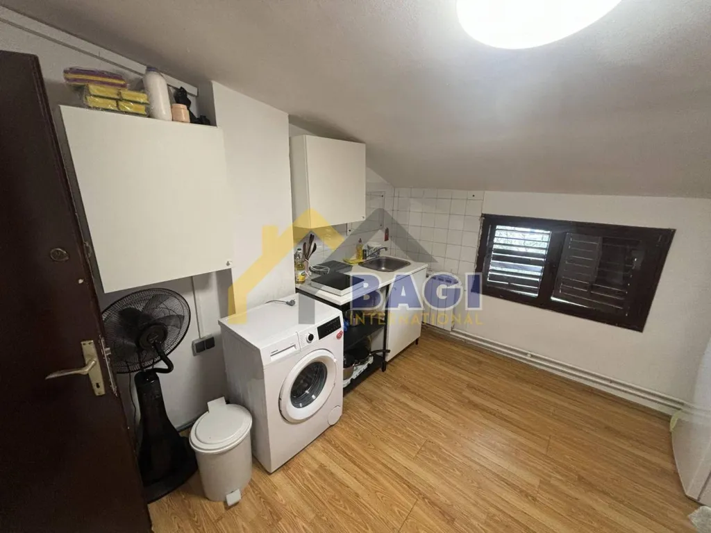Utility Room - 5-Bedroom Flat with Parking in Sesvete, Zagreb