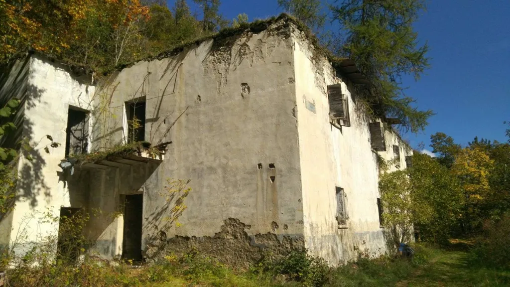 Välivaade - Rustic Complex for Restoration in Sampeyre