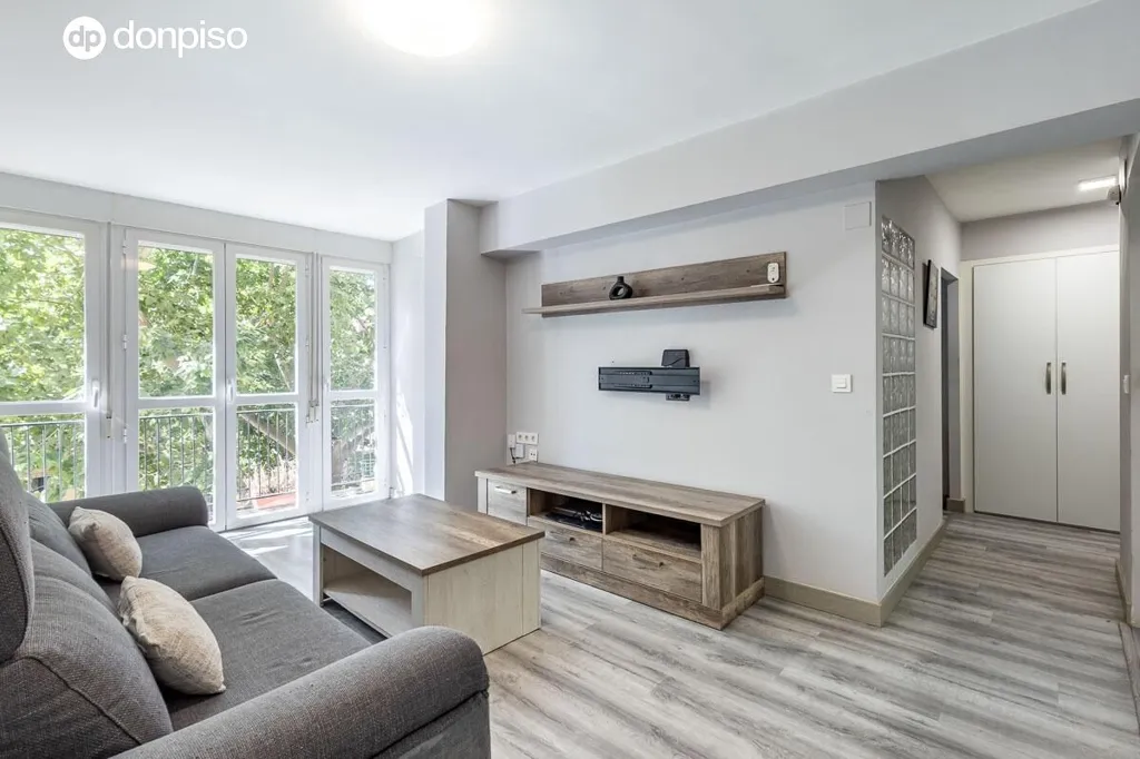 Elutuba - Modern Flat with Terrace in Avenida Cervantes, Granada