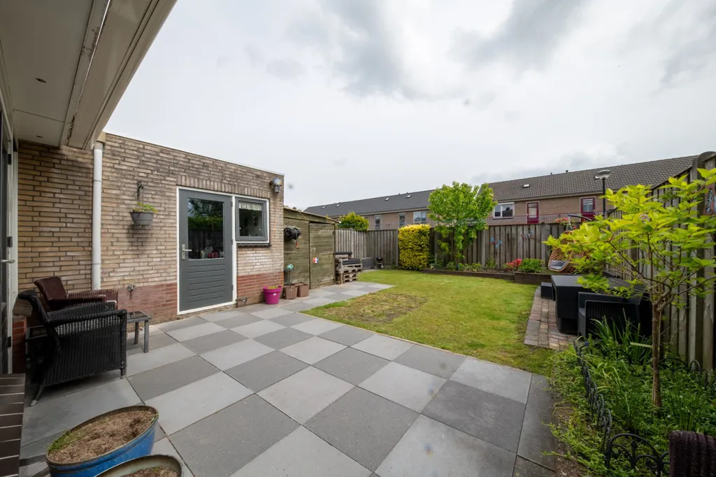 Aed - Corner House with Garden Room in Goor