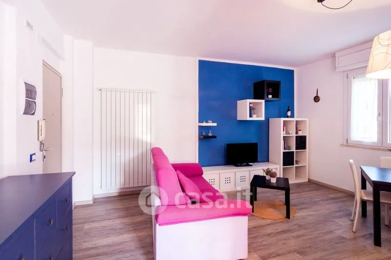 Elutuba - Rented Duplex with Terrace in Follonica