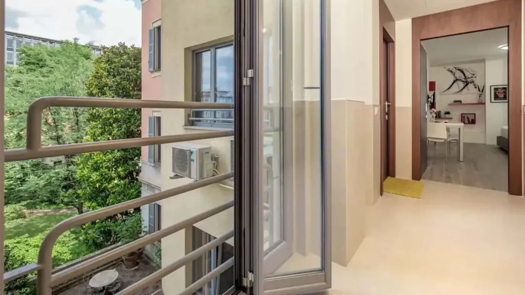 balcony