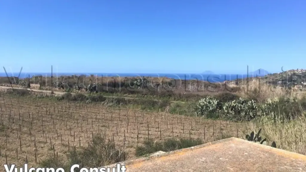 Jardin - Rustico with Panoramic Terraces in San Bartolo, Lipari