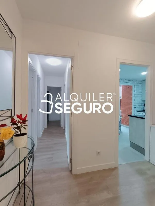 Esik - Apartment with Pool and Terrace in Restón