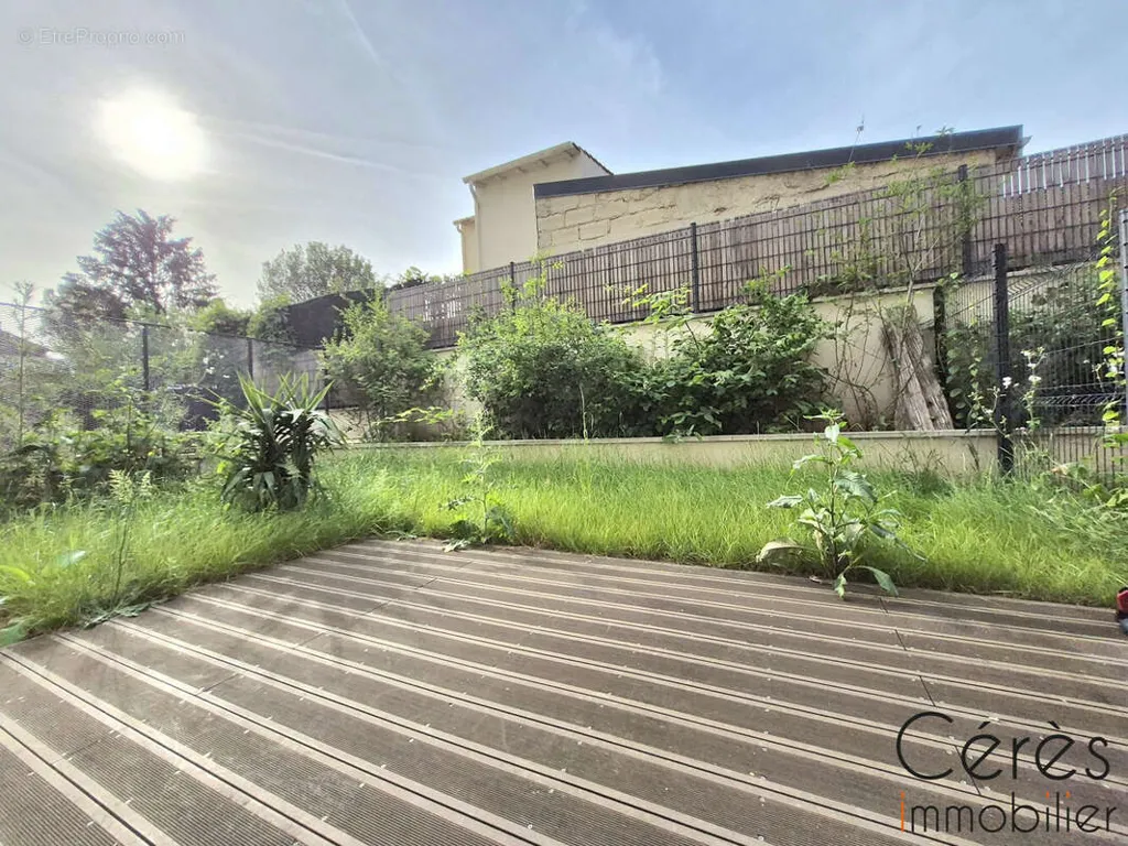 Jardin - Appartement avec Terrasse et Jardin à Romainville