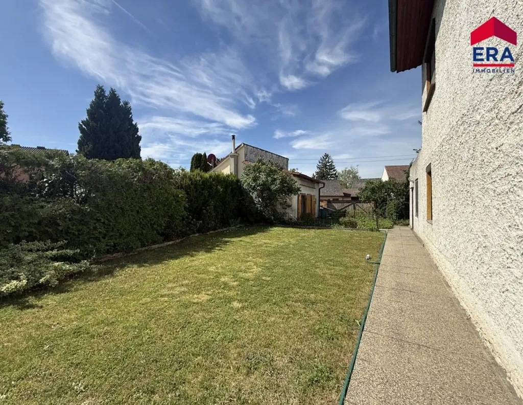 Aed - Spacious House in Green Setting, Drösing