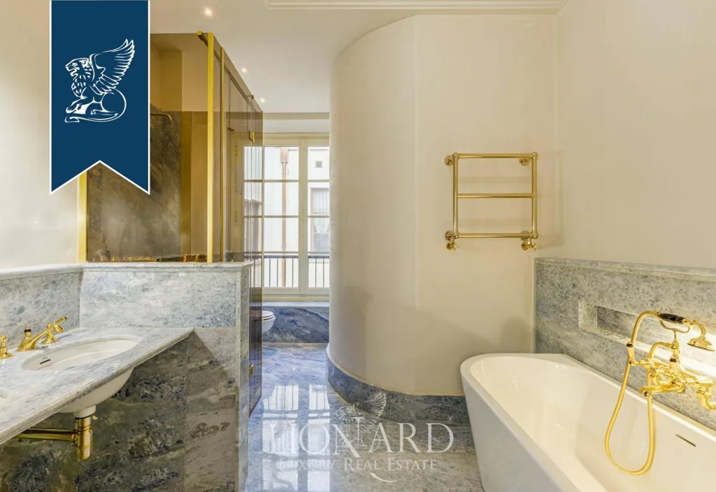 Salles de bain - Penthouse with Brunelleschi View in Florence