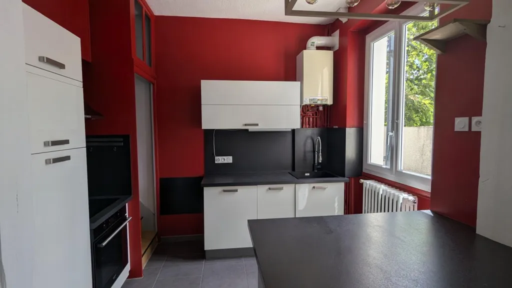 Cucina - Duplex House with Courtyard in Bourges