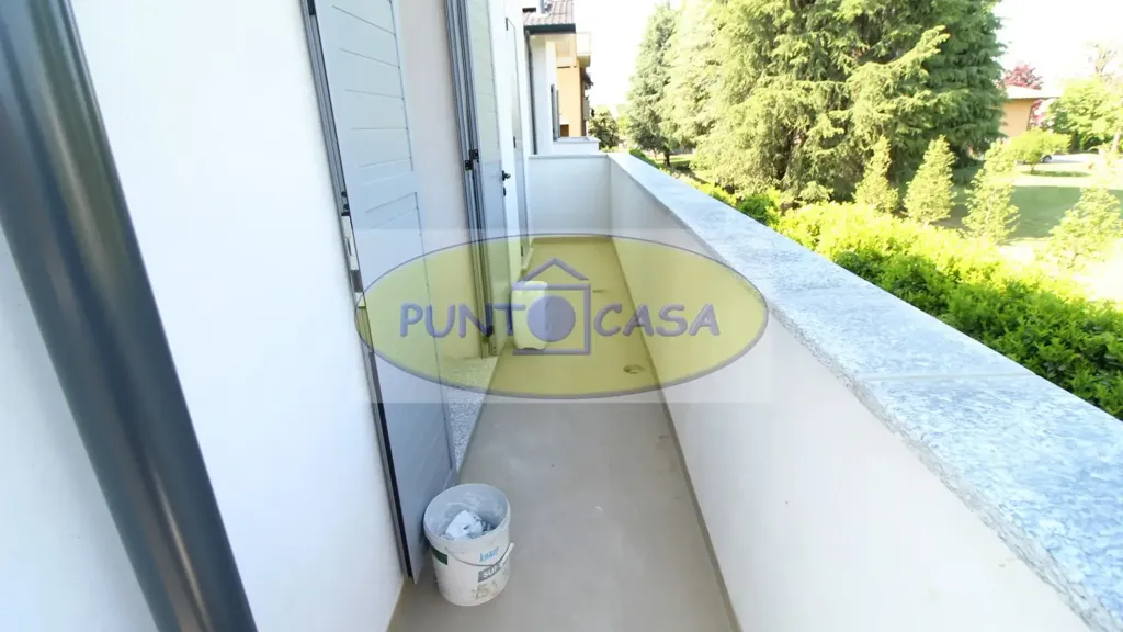 Rõdu - New Triplex Villa with Private Garden in Borghetto Lodigiano