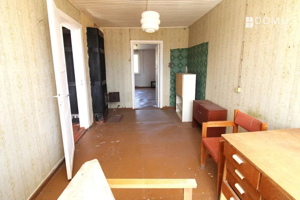 hallway_entrance