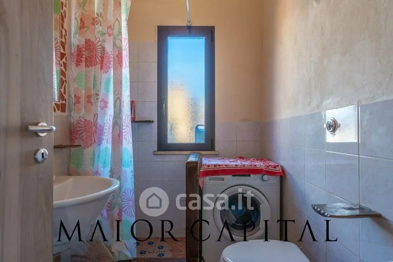 Salles de bain - Two-Level Apartment with Terraces in Torpè